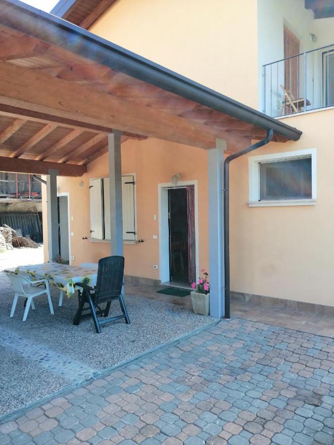 Cascina Legnago Bilocale A 6 Chilometri Da Salo' Lejlighed Villanuova sul clisi Eksteriør billede