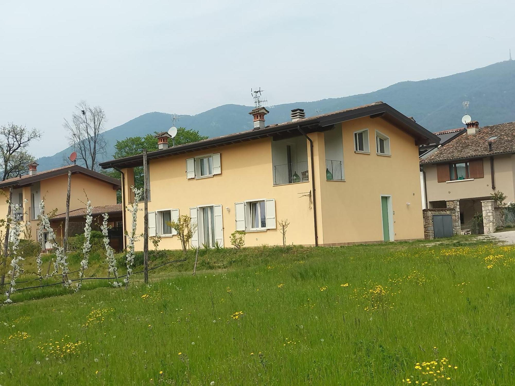 Cascina Legnago Bilocale A 6 Chilometri Da Salo' Lejlighed Villanuova sul clisi Eksteriør billede